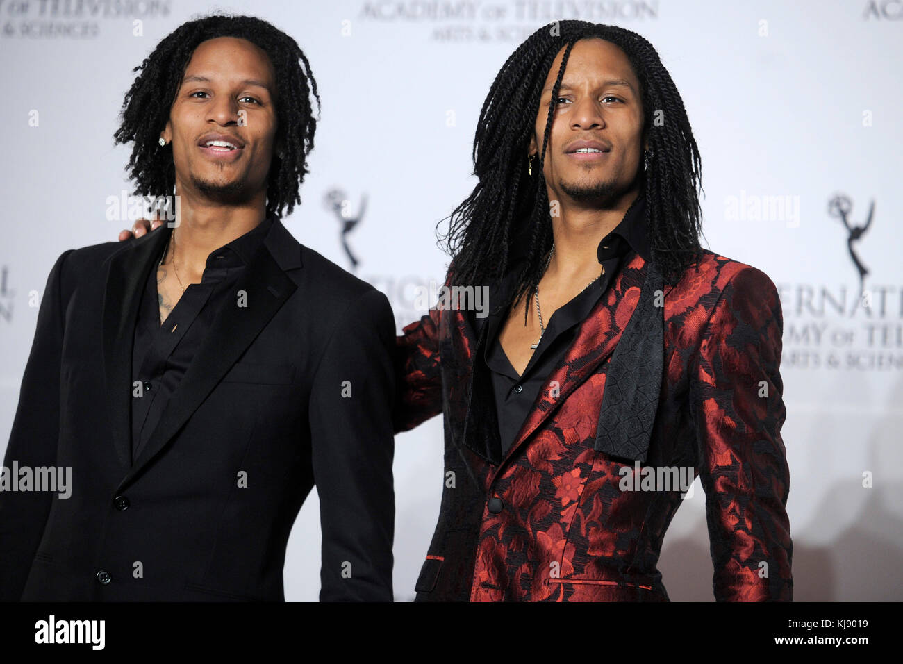 Les Twins Banque D Image Et Photos Alamy