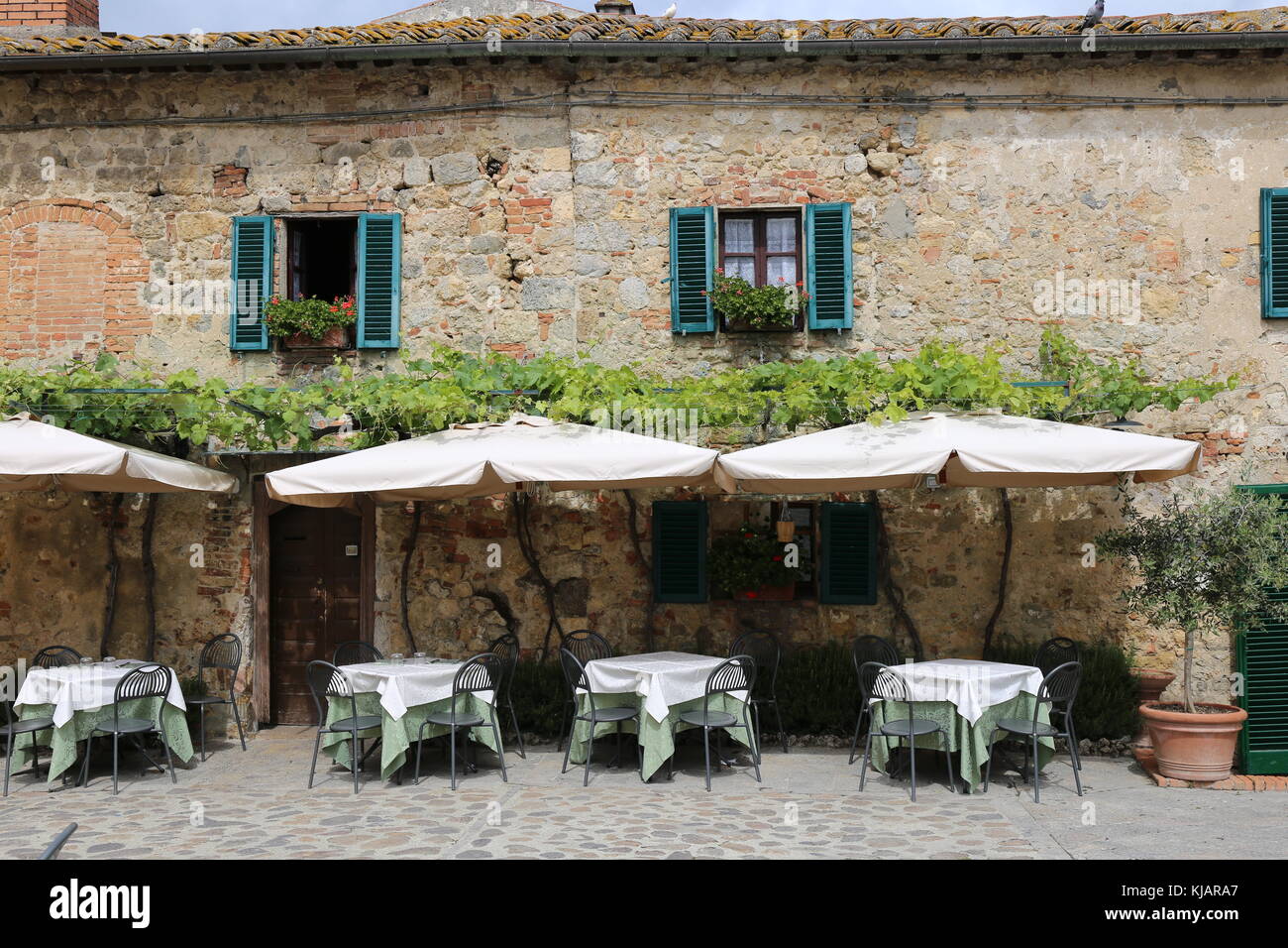 Restaurant toscan avant d'ouvrir. Banque D'Images