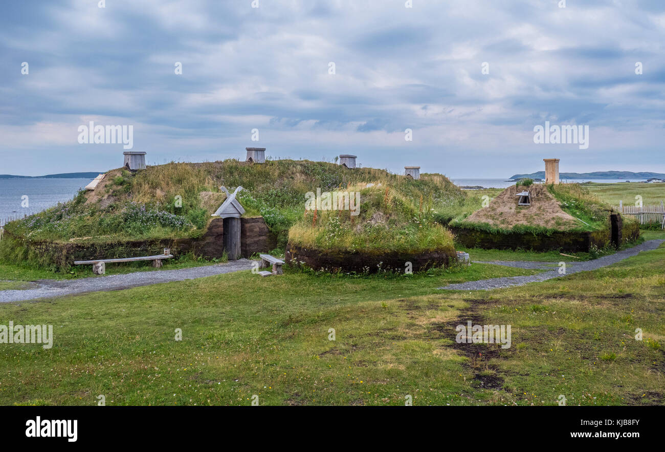 Village reconstruit, L'Anse aux Meadows National Historic Site, L'Anse aux Meadows, l'autoroute 430, la Viking Trail, Terre-Neuve, Canada. Banque D'Images