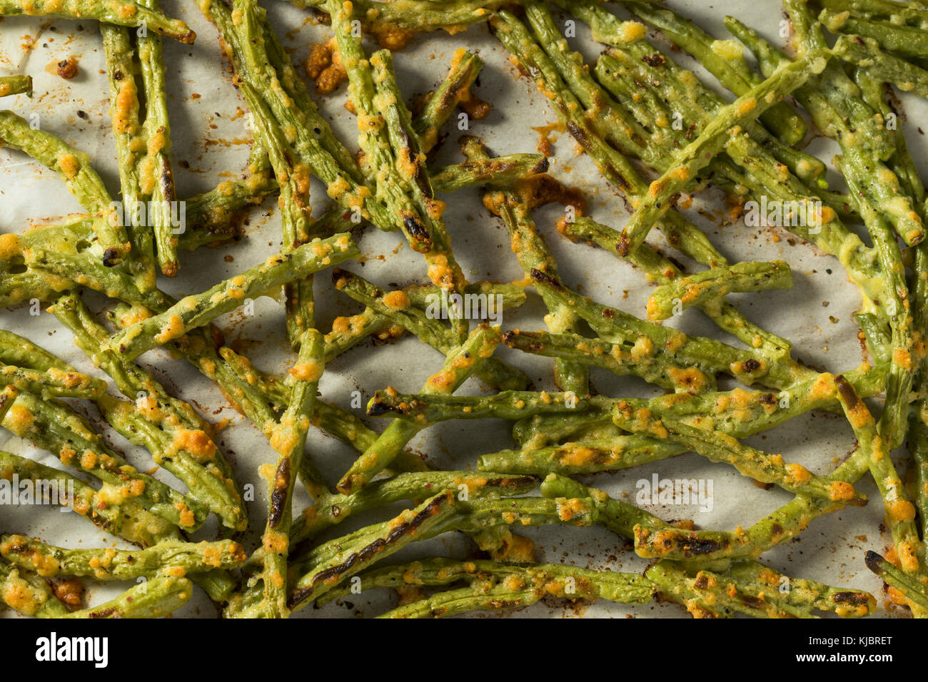 Boulangerie maison frites haricots verts au parmesan prêt à manger Banque D'Images