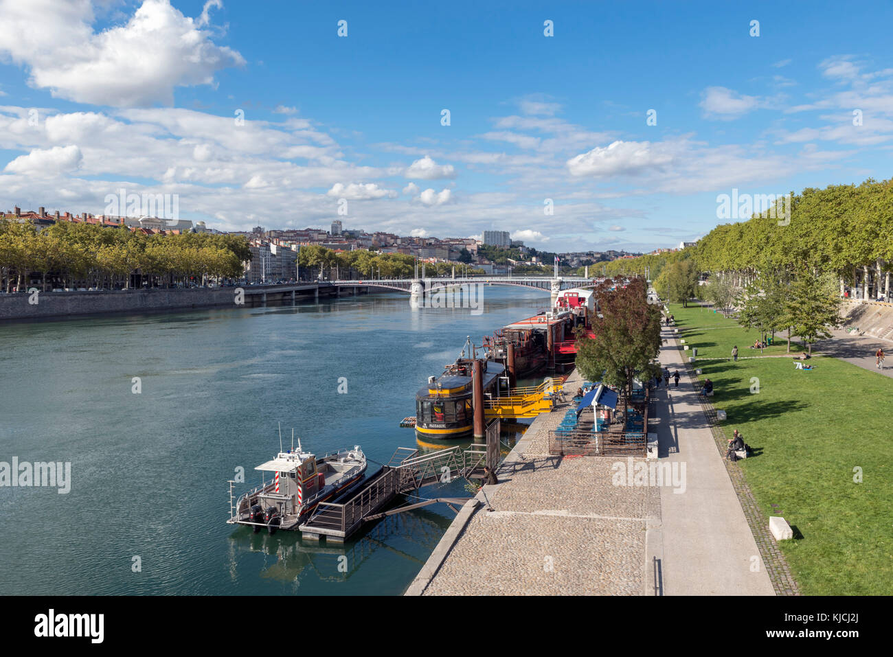 Rhône depuis le Pont Wilson en direction de Presqu'il, Lyon, Auvergne-Rhone-Alpes, France Banque D'Images