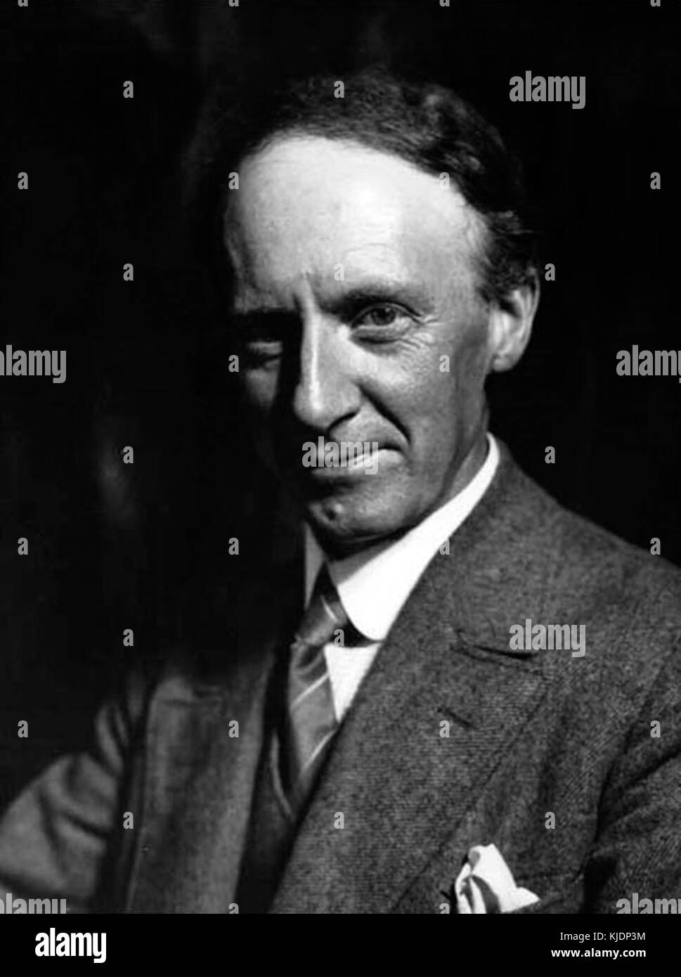 JEH MacDonald était un artiste canadien connu pour sa contribution au Groupe des sept, un collectif de paysagistes canadiens. Ses œuvres portaient sur la beauté de la nature et de la nature sauvage canadiennes. Banque D'Images