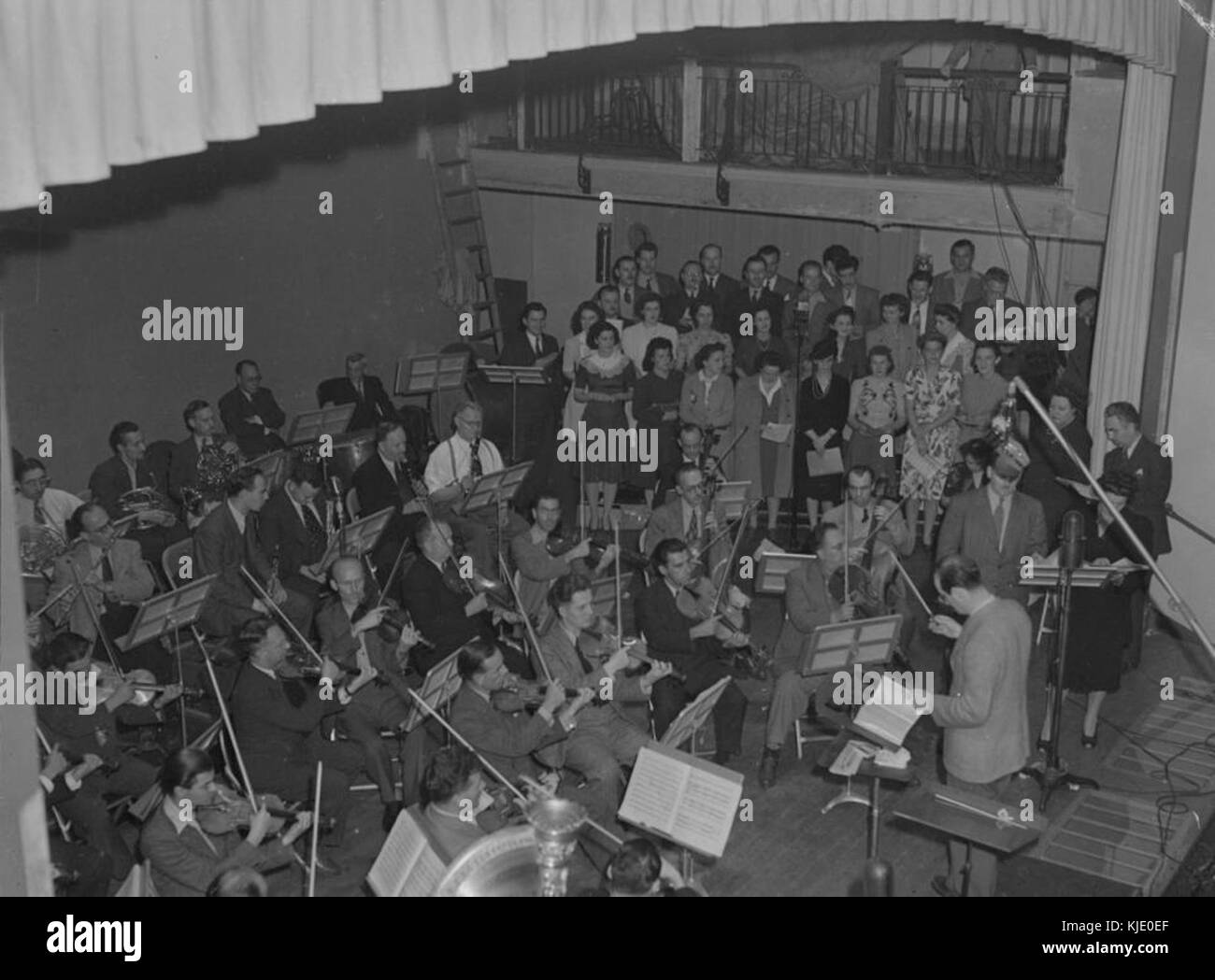 La musique. Radio-Canada Série d'opéra (L'Ermitage) BAnQ P48S1P09324 Banque D'Images