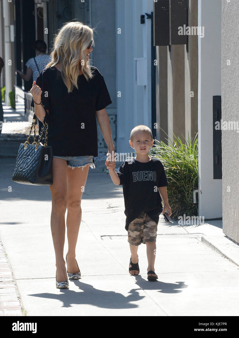 WEST HOLLYWOOD, CA - JUILLET 27 : Kristin Cavallari et son fils Camden Jack Cutler quittent Nine Zero One salon à West Hollywood le 127 juillet 2016 à West Hollywood, Californie. Les gens : Kristin Cavallari, Camden Jack Cutler Banque D'Images