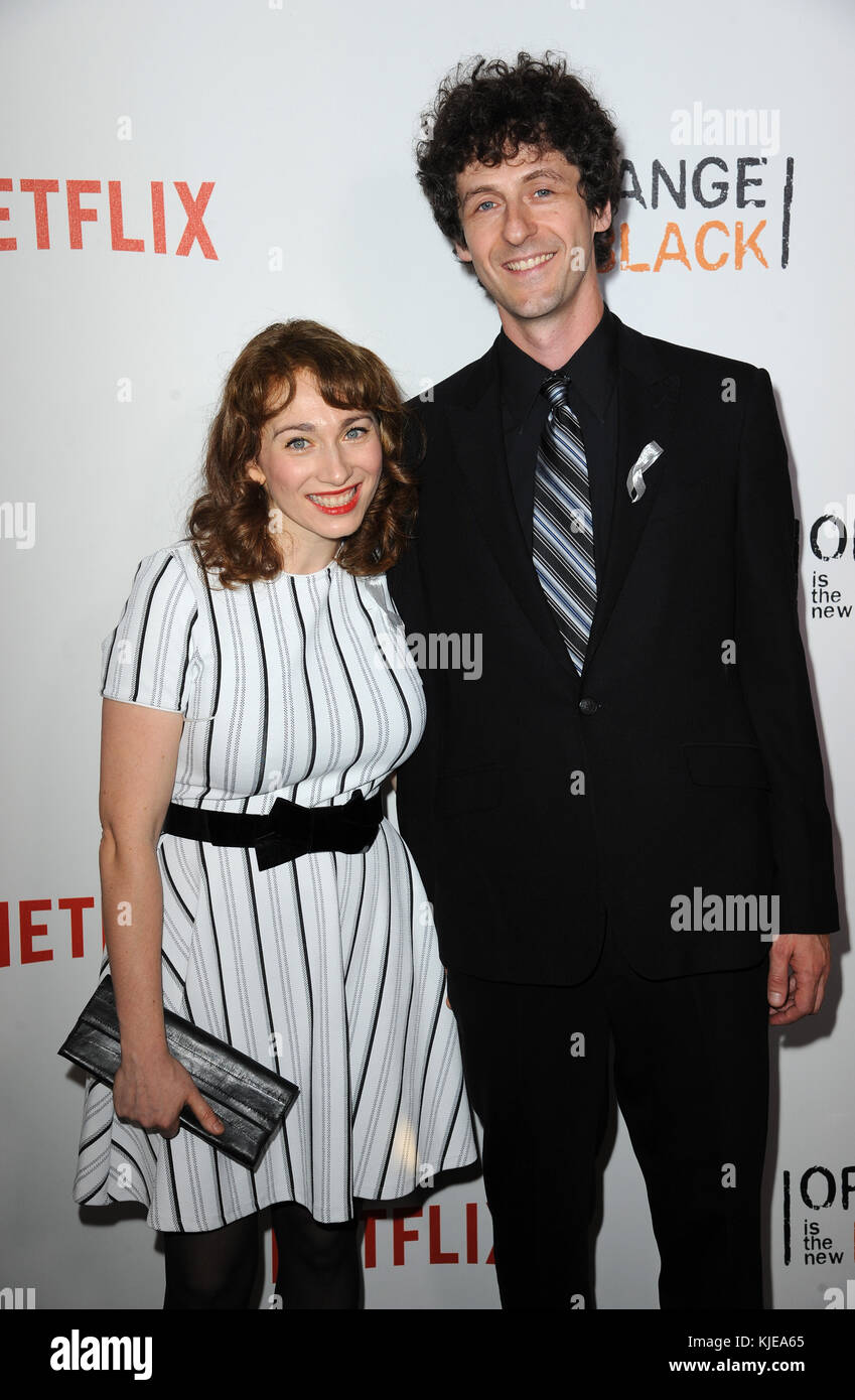 NEW YORK, NY - 16 JUIN : Regina Spektor, Jack Dishel assiste à la première « Orange is the New Black » au SVA Theater le 16 juin 2016 à New York City People : Regina Spektor, Jack Dishel Banque D'Images