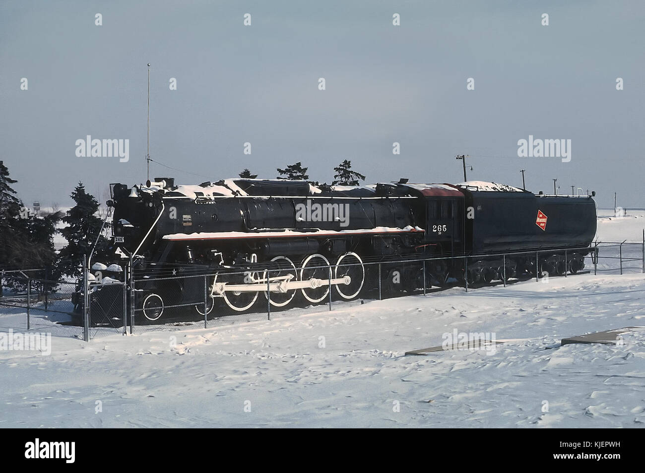 MILW 4 8 4 (265) 'Old Smokey' sur l'affichage, Milwaukee, WI le 29 janvier 1966 (22432765472) Banque D'Images