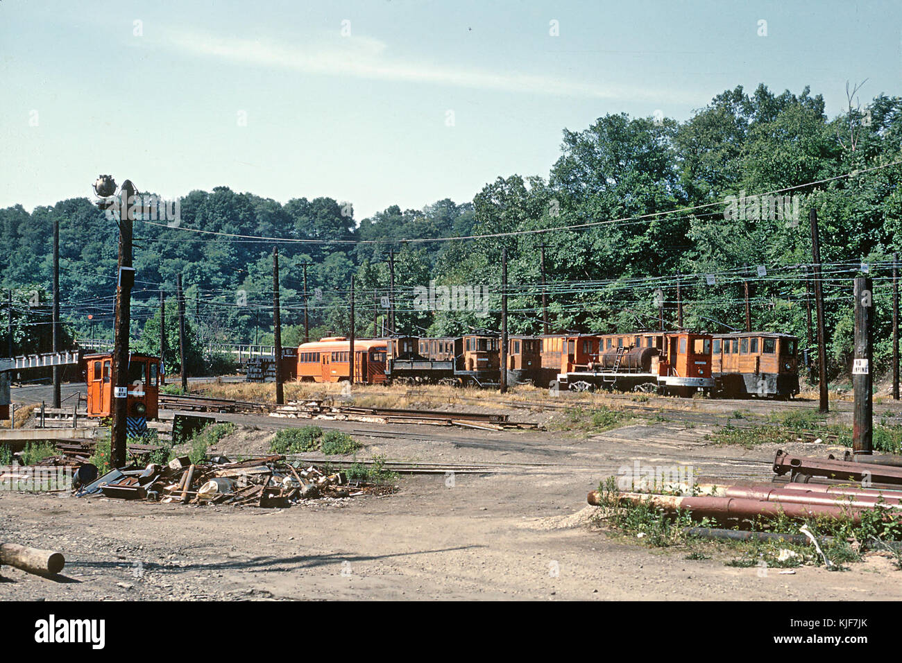 Le PAAC diverses lignes et équipements de travail au sud de South Hills Jct. Pittsburgh, PA, le 26 juin 1965 (26586523440) (2) Banque D'Images
