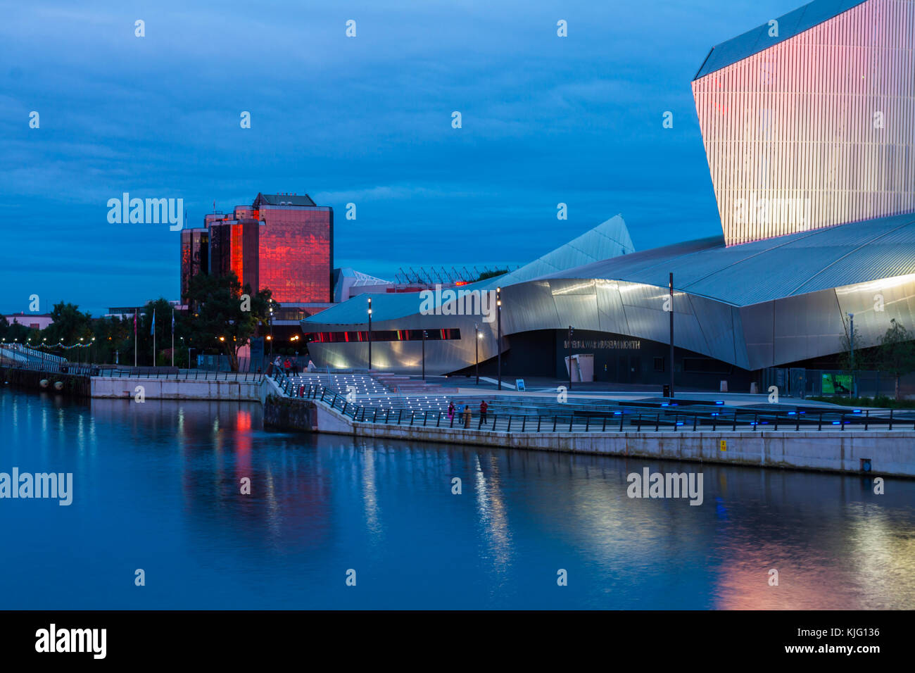 Vue de l'Imperial War Museum North en début de soirée. Banque D'Images