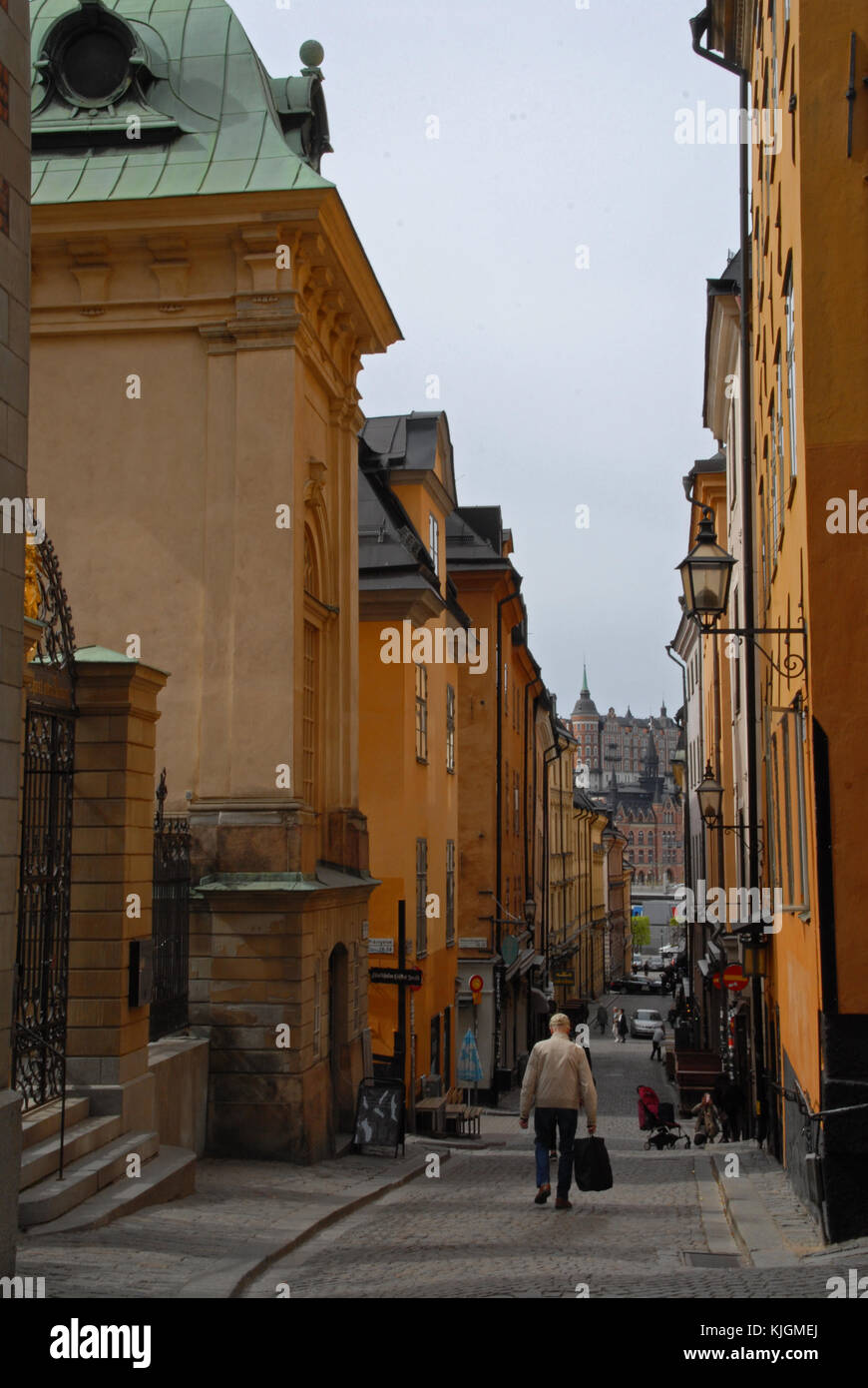 Kindstugatan avec des maisons jaunes à Gamla Stan, Stockholm Banque D'Images