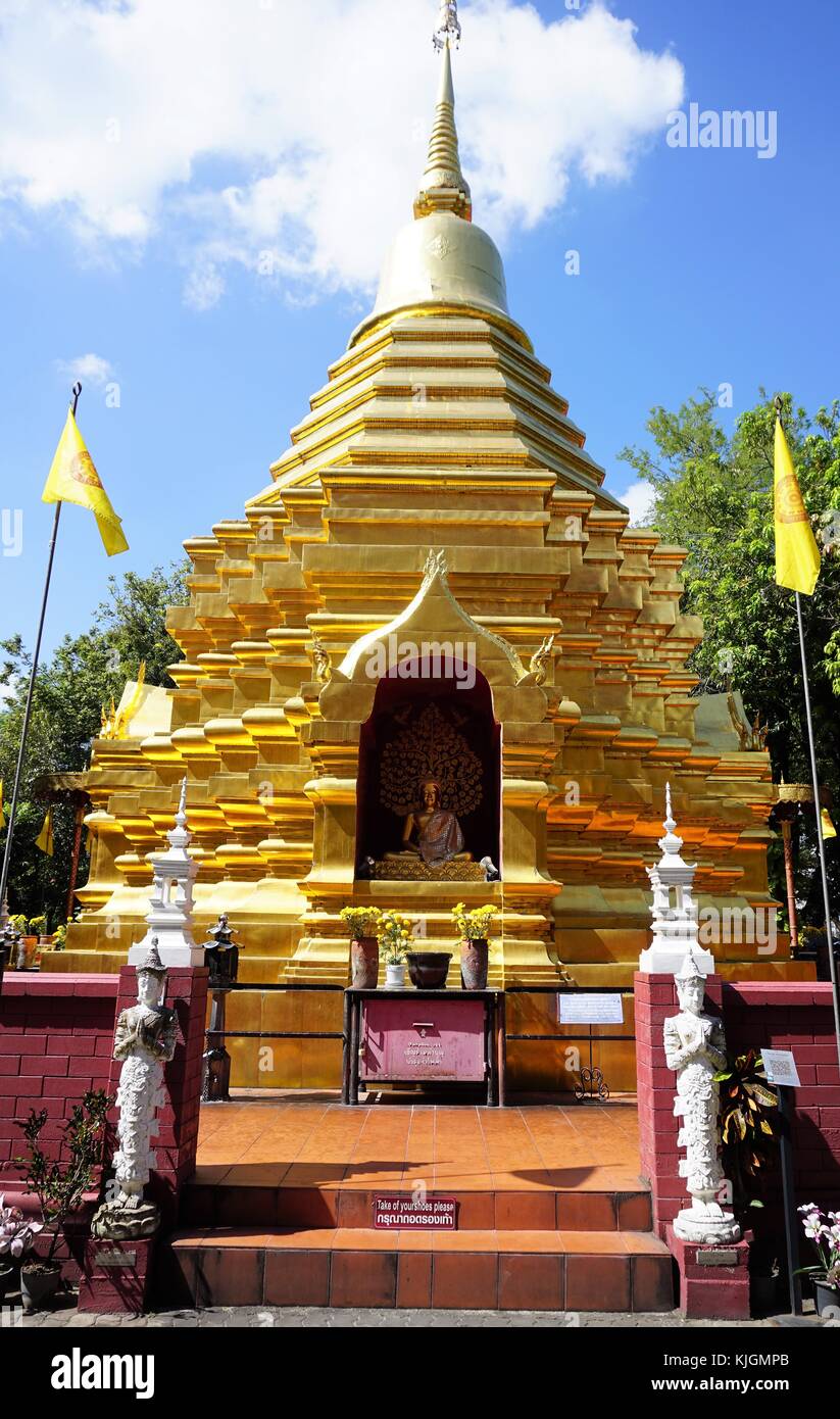 Tempel en or à Chiang Mai Thaïlande Banque D'Images