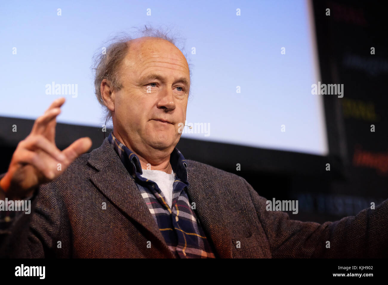 Hay festival week-end d'hiver - novembre 2017 - Tim smit, co-fondateur du projet eden parle de notre dépendance sur le monde naturel - Steven mai/Alamy live news Banque D'Images