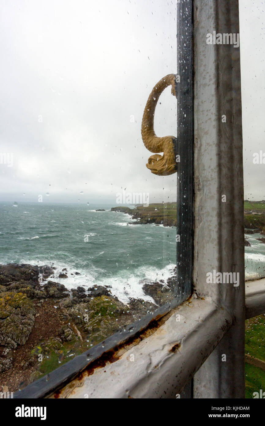 Un serpent de mer en métal moulé à partir de 1827 sur l'extérieur de la lanterne à Buchan Ness phare, Boddam, Aberdeenshire, Scotland, UK Banque D'Images