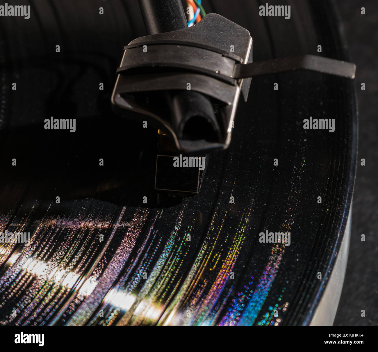 Reflets arc-en-ciel dans les gorges de la lecture longue vinyl record Banque D'Images