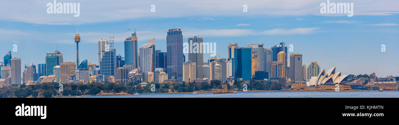 Sydney, Australie - le 3 octobre 2017 : large panorama de sydney skyline with skyscrapers and opera house Banque D'Images