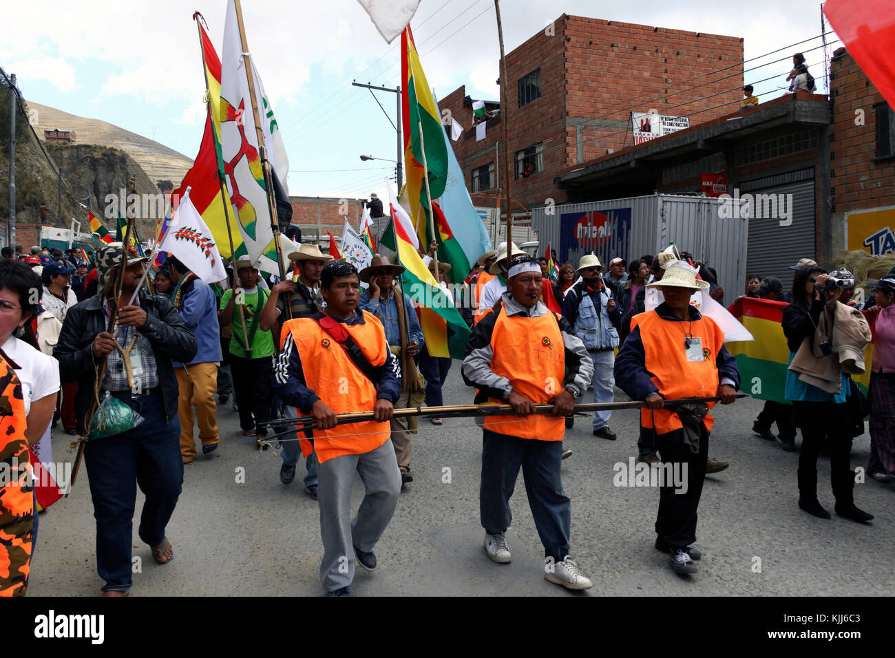 Le VIII Mars dans la défense de la TIPNIS (qui quitté Trinidad le 15 août 2011) arrive à La Paz, Bolivie Banque D'Images