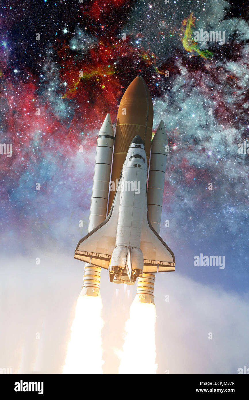 Décollage de la navette spatiale sur une mission. Éléments de cette image fournie par la NASA Banque D'Images