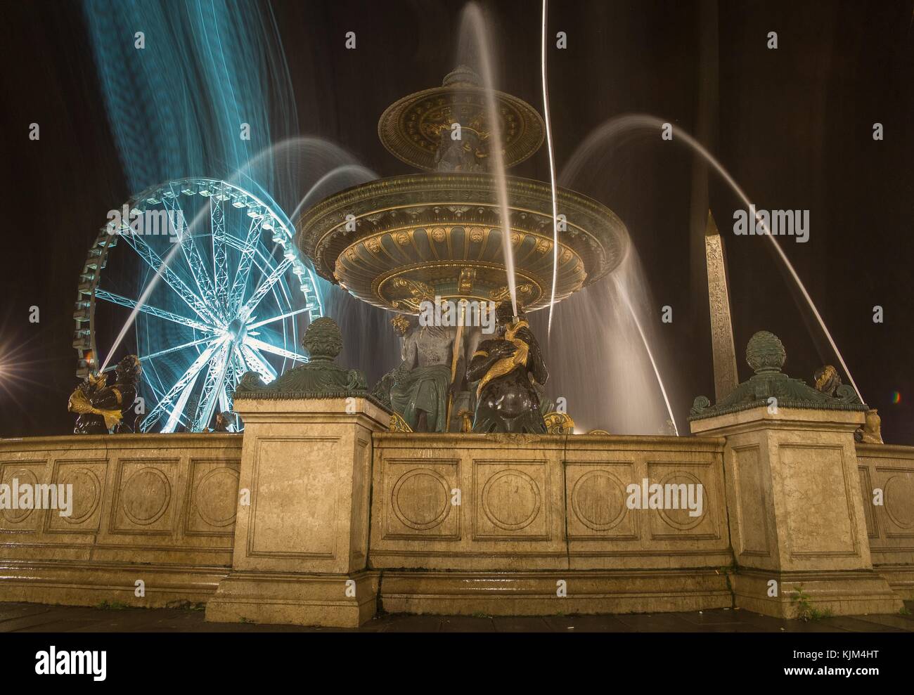 Partie de la ville - 22/11/2012 - - Fontaines de la Concorde, la fontaine des rivières vue nocturne. - Sylvain Leser / le Pictorium Banque D'Images