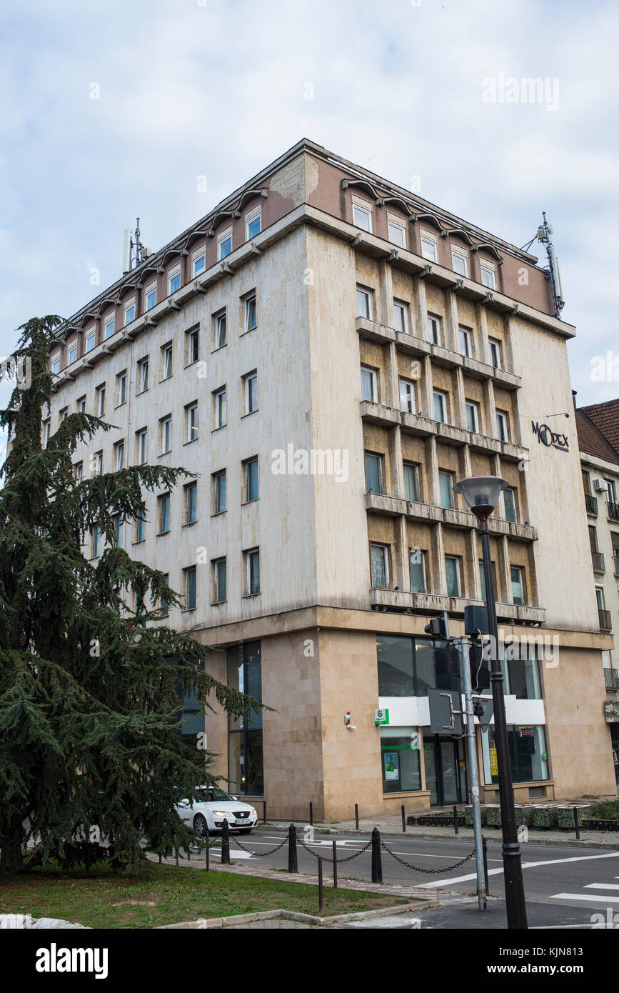 Immeuble de bureaux de l'époque soviétique, Oradea, Roumanie Banque D'Images