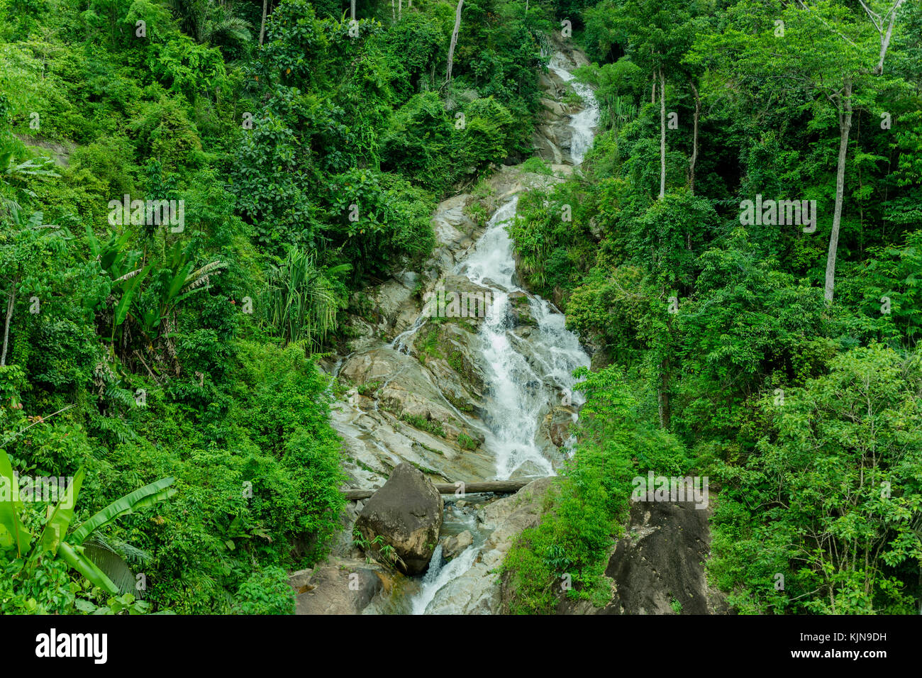 Cascade naturelle à Kuala kurau, taiping, Perak, Malaisie Banque D'Images