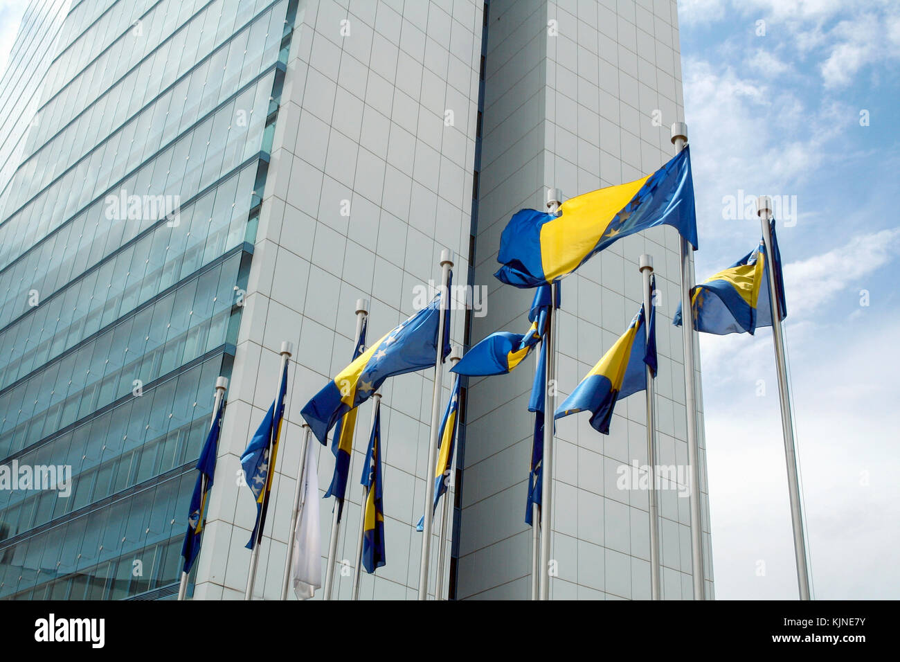 Sarajevo, Bosnie-Herzégovine - 5 juin 2008 : Pavillon de la renonciation en face du parlement de Bosnie-Herzégovine, l'un des symboles de th Banque D'Images