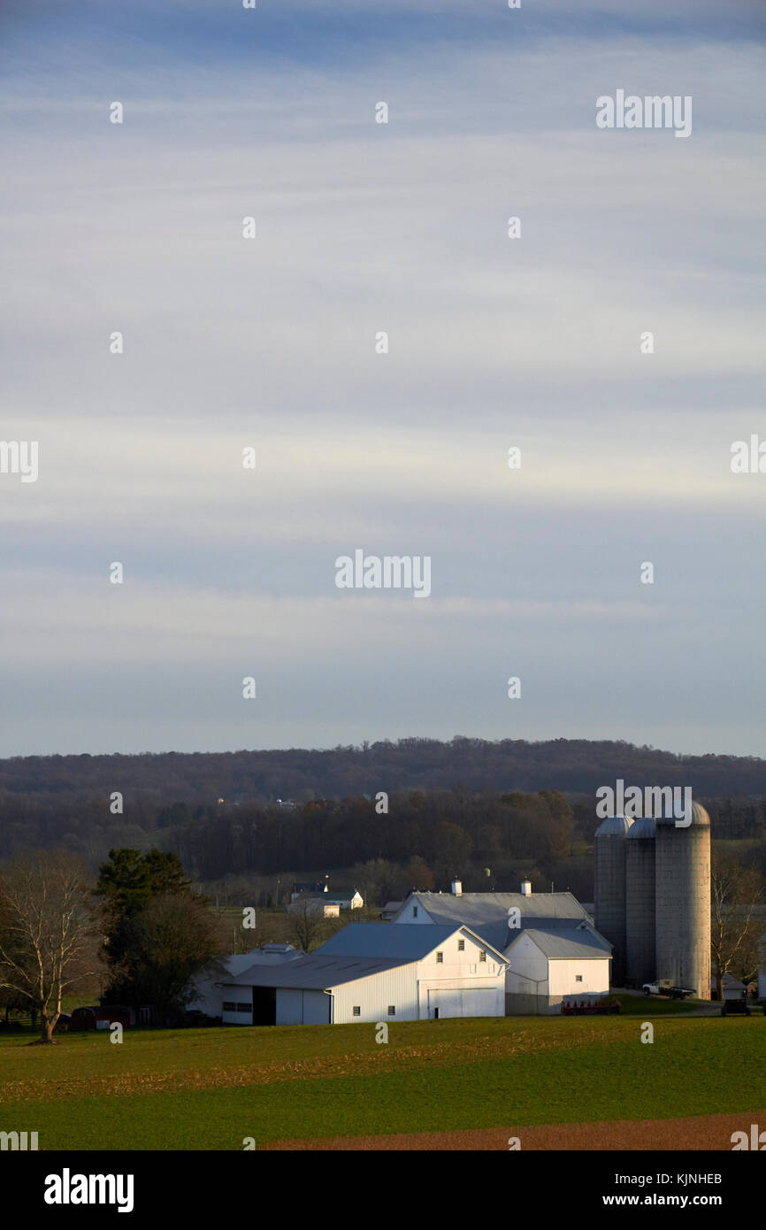 Ferme à la fin de l'automne, Strasbourg, comté de Lancaster, Pennsylvanie, USA Banque D'Images