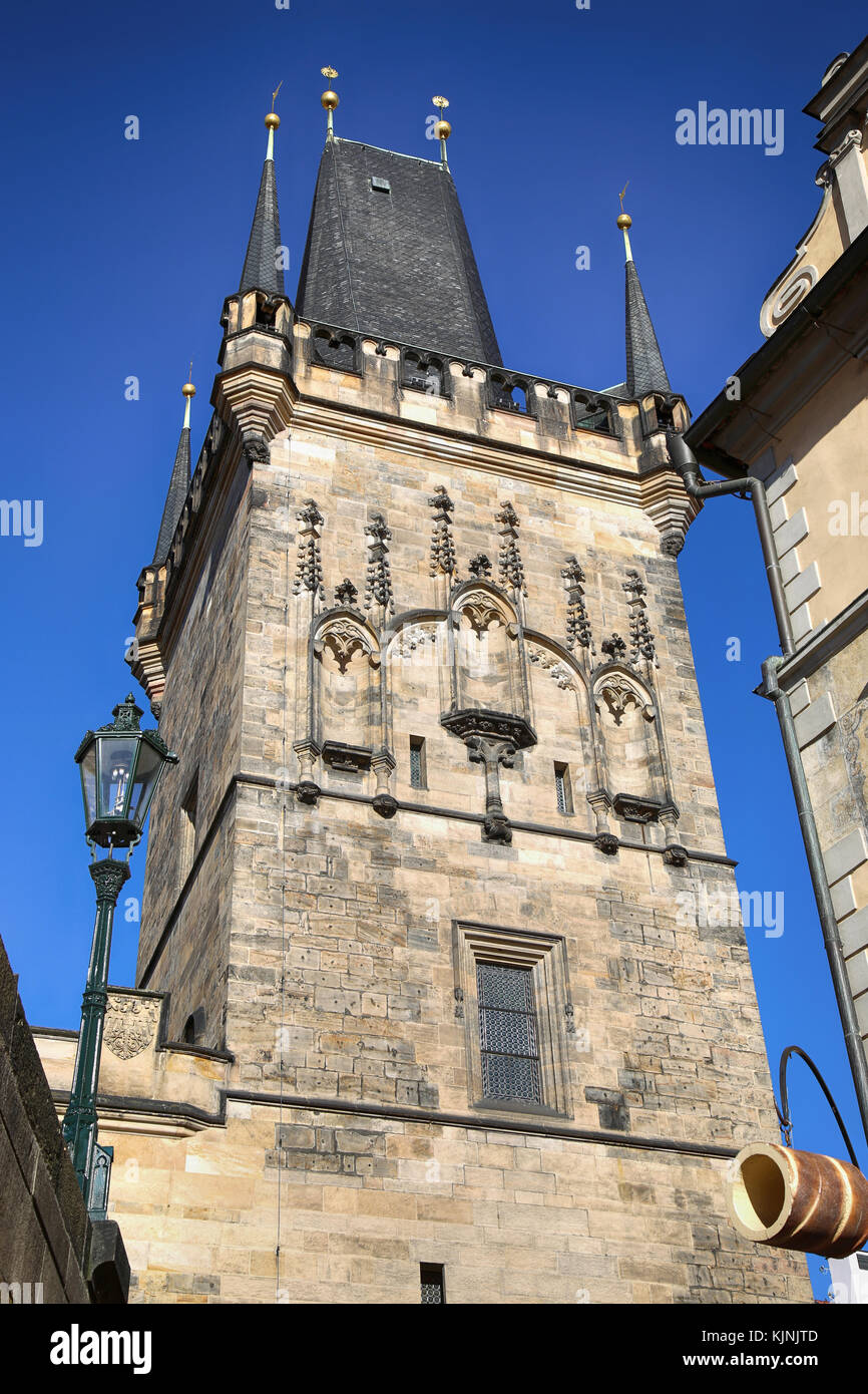 Vue de la tour du pont inférieur du pont Charles (Karluv Most) à Prague, République tchèque Banque D'Images