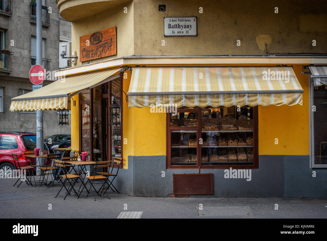 Ancienne boulangerie vitrine à Budapest (Hongrie). Juin 2017. Le format paysage. Banque D'Images