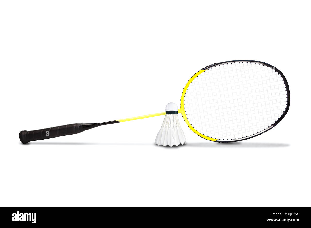 Raquette Badminton graphite jaune et volant isolé sur fond blanc Banque D'Images