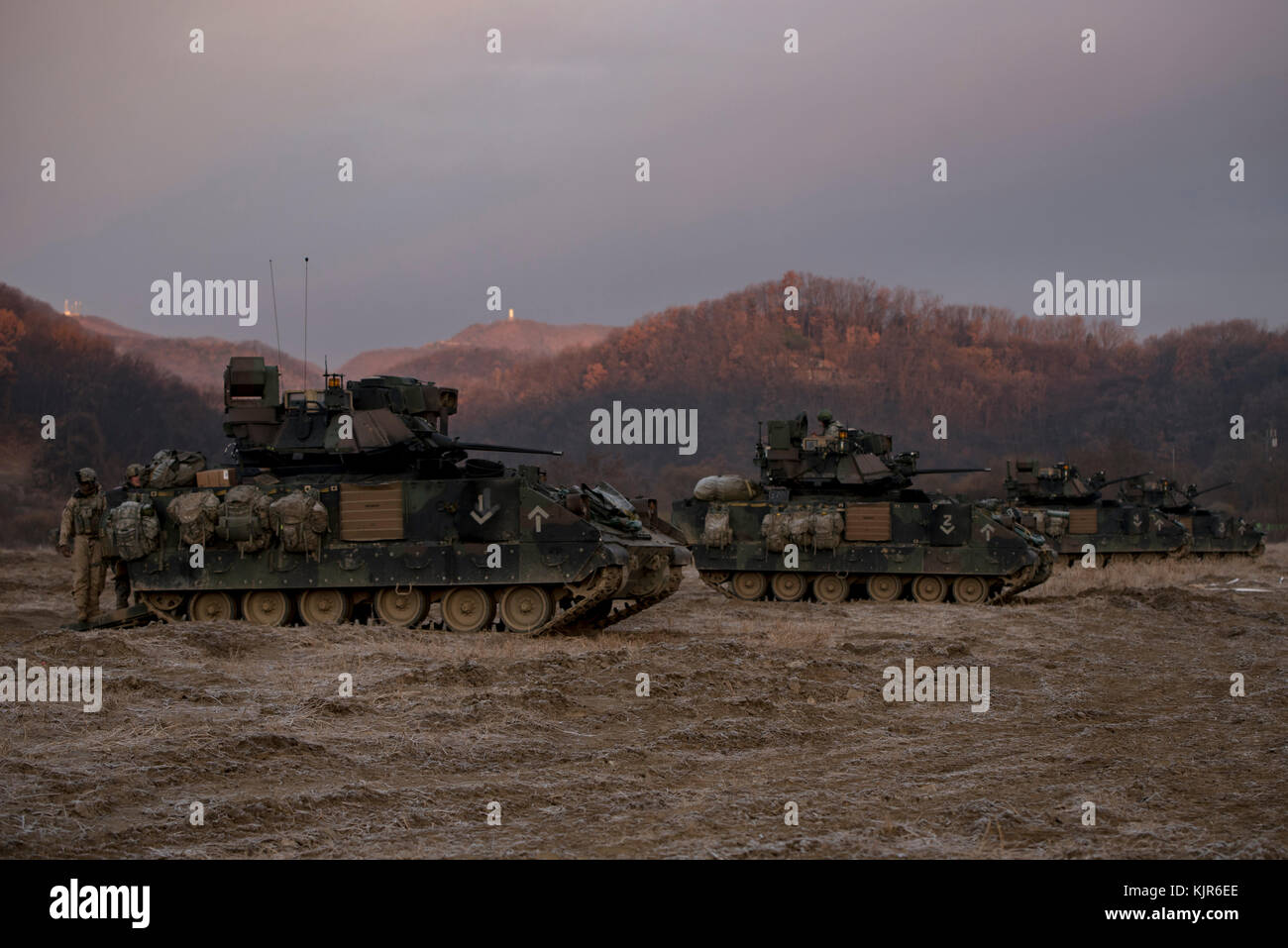 Véhicule de combat Bradley (BFV) des équipes du 1er Bataillon, 9e régiment de cavalerie, 2e DB, 1e Brigade Combat Team Banque D'Images