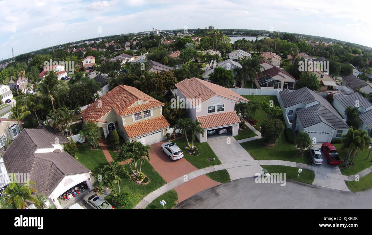 Maisons de banlieue en Floride vu de dessus à la bas Banque D'Images