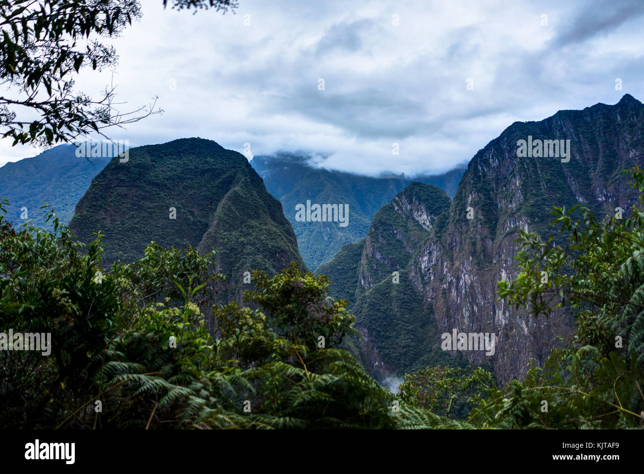 Photo prise en août 2017 au Macchu Picchu au Pérou, Amérique du Sud : Macchu Picchu au Pero Custo en Amérique du Sud. Un Patrimoine Mondial de l'UNSESCO côté. Banque D'Images