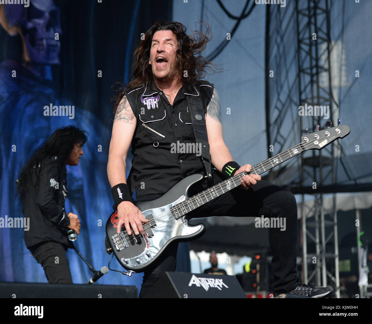 FORT MYERS, FL - 30 AVRIL : Frank Bello d'Anthrax se produit pendant fort Rock au Jet Blue Park le 30 avril 2016 à fort Myers, Floride personnes : Frank Bello Banque D'Images