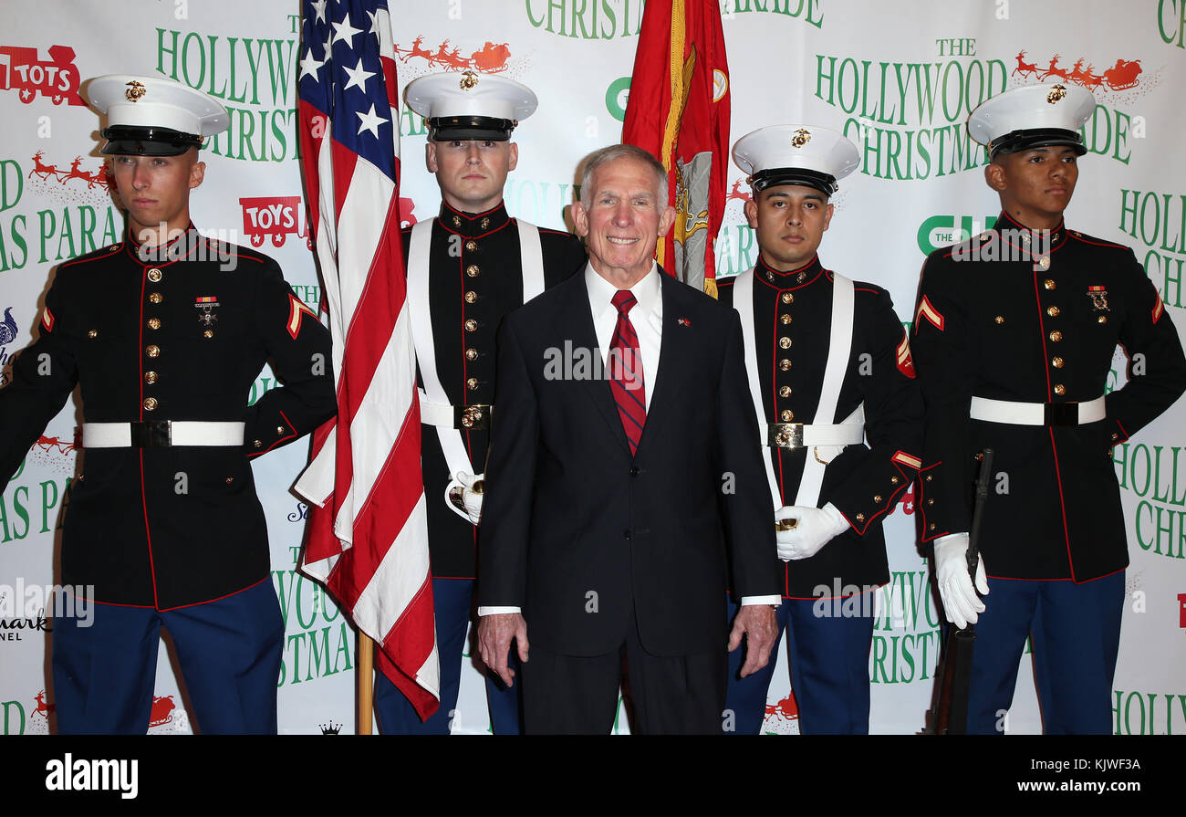 Hollywood, CA - 26 NOVEMBRE : le général Pete Osman, marines, à la 86ème édition annuelle de la parade de Noël hollywoodienne, au Hollywood Blvd, Californie, le 26 novembre 2017. Crédit: Faye Sadou/Mediapunch Banque D'Images