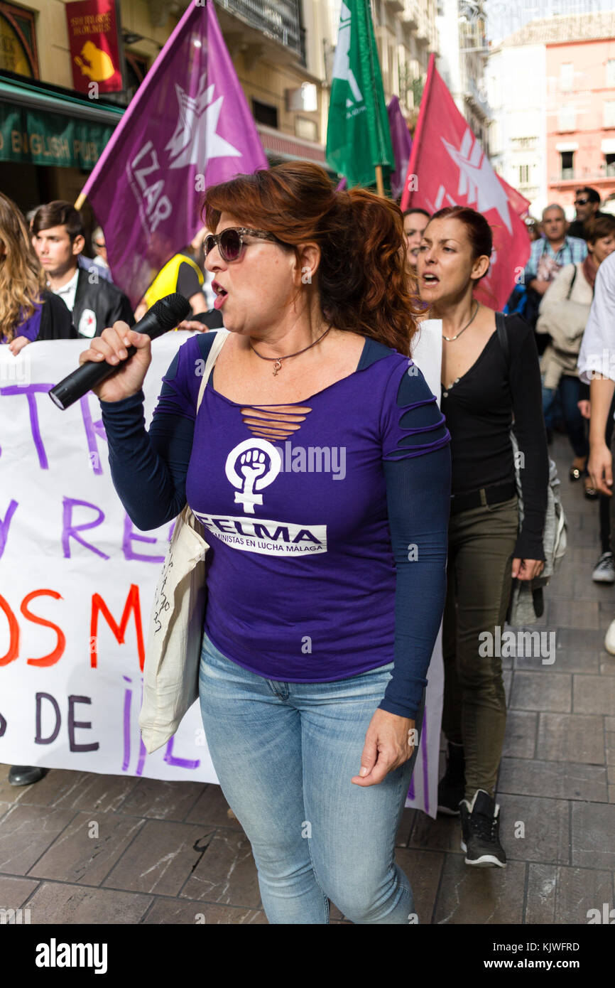 Protestation à Malaga en Espagne. organisée dans le cadre de la journée internationale pour l'élimination de la violence contre les femmes le 25 novembre 2017 Banque D'Images