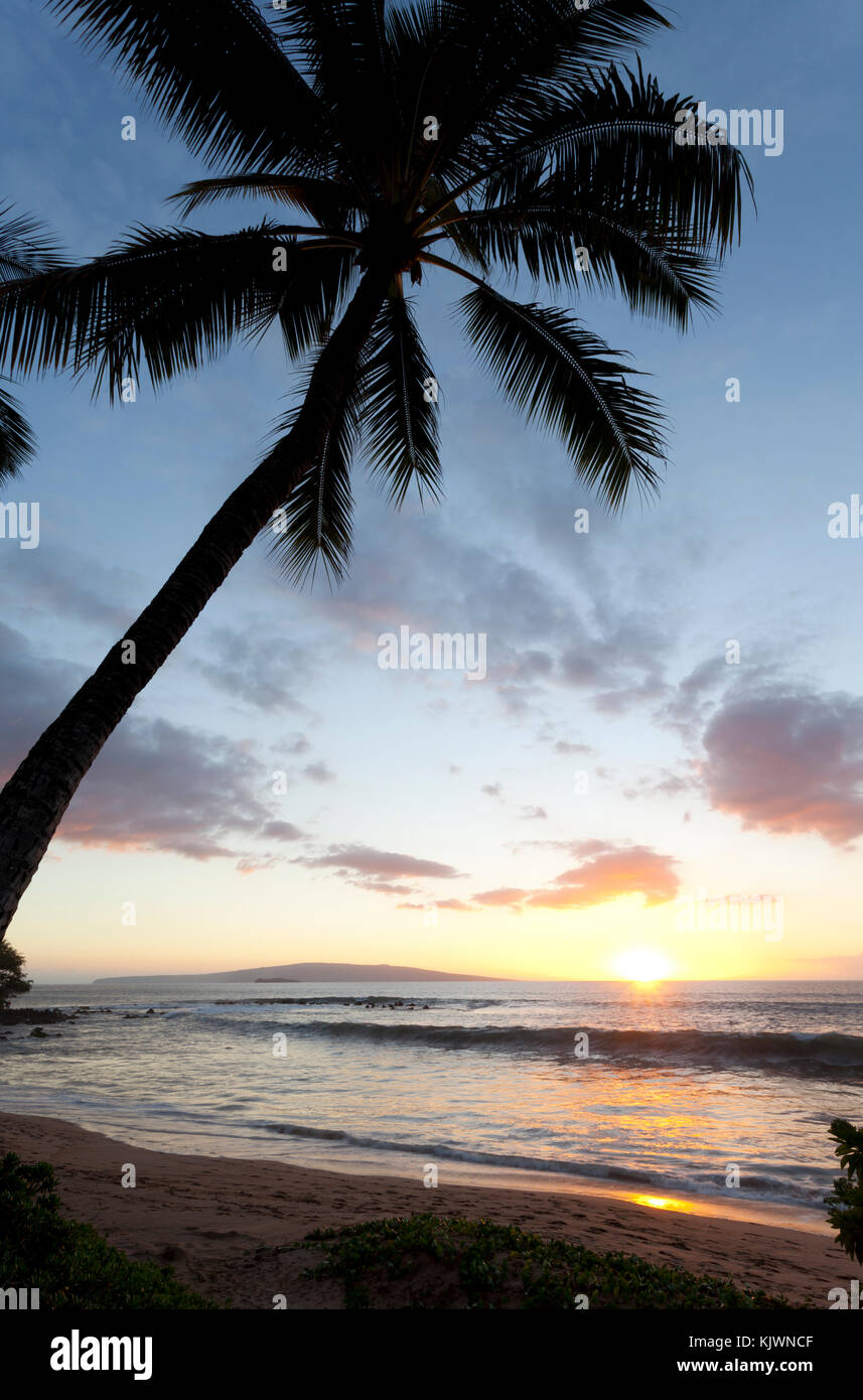 Coucher du soleil à Wailea, Maui, Hawaï. Banque D'Images