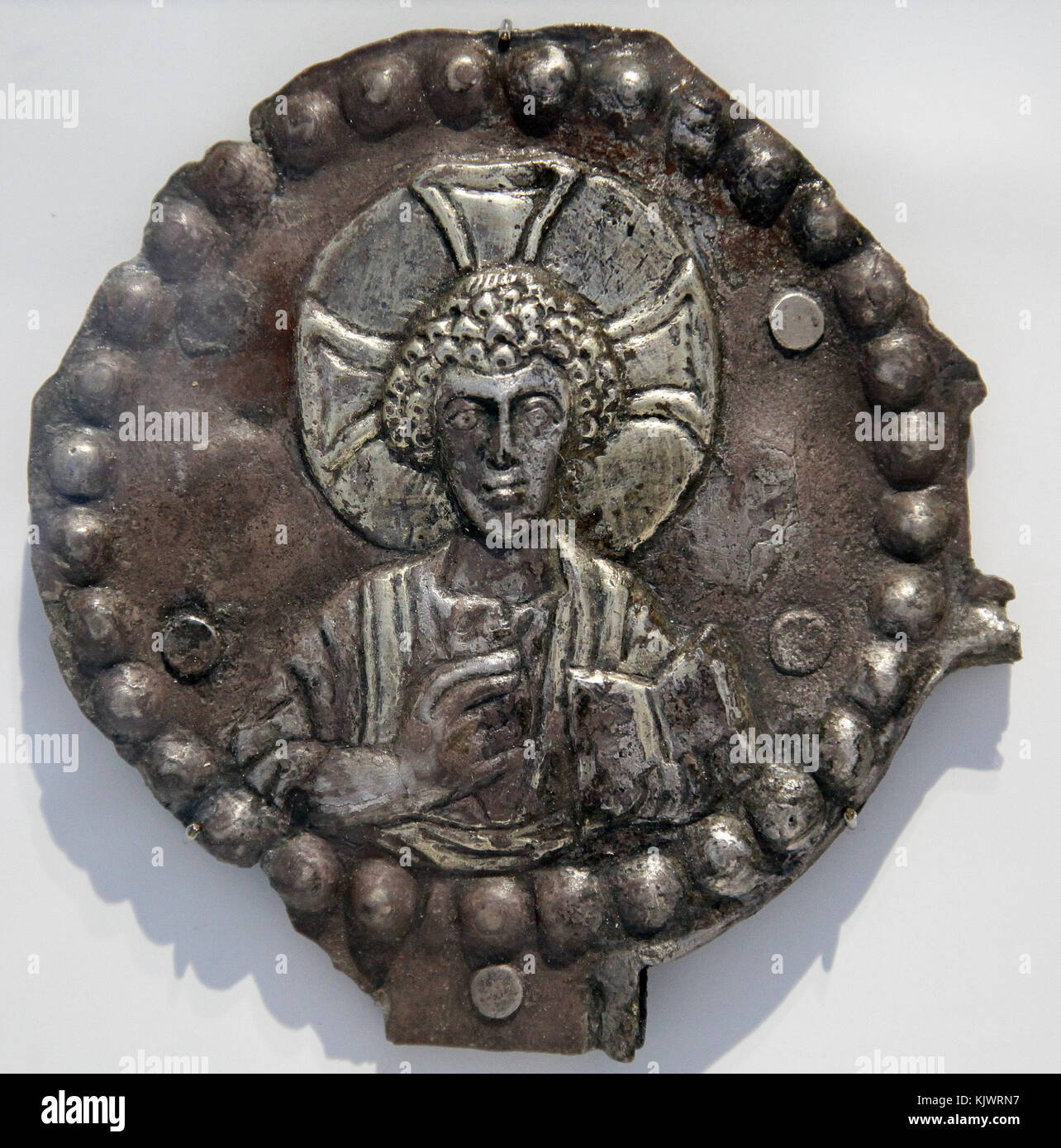 Médaillon central d'une grande croix processionnelle;le Christ bénissant.d'Antioche en Turquie. c.500-625 Banque D'Images