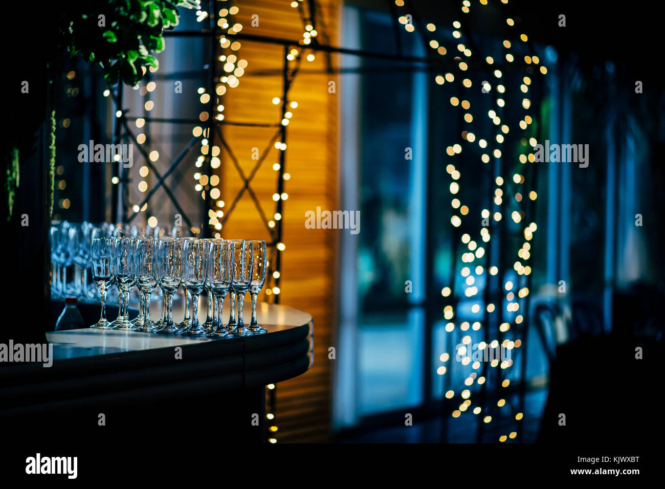 Cadre de table de luxe pour les fêtes, les fêtes, les fêtes et les mariages. Banque D'Images