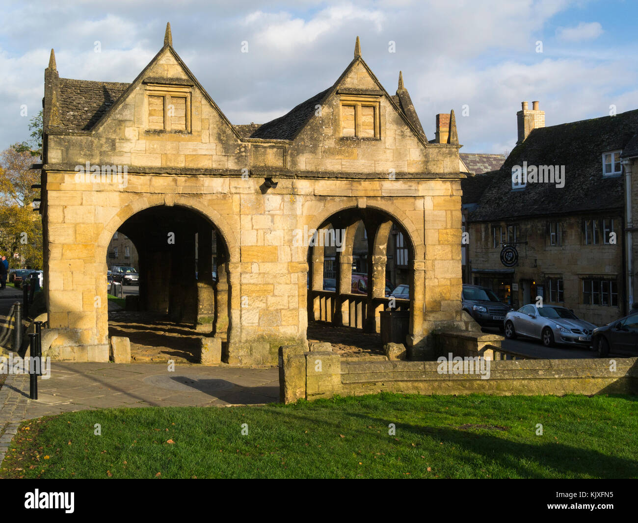 Arches de splendide Halle High Street Chipping Camden Gloucestershire England UK construit 1627 Banque D'Images