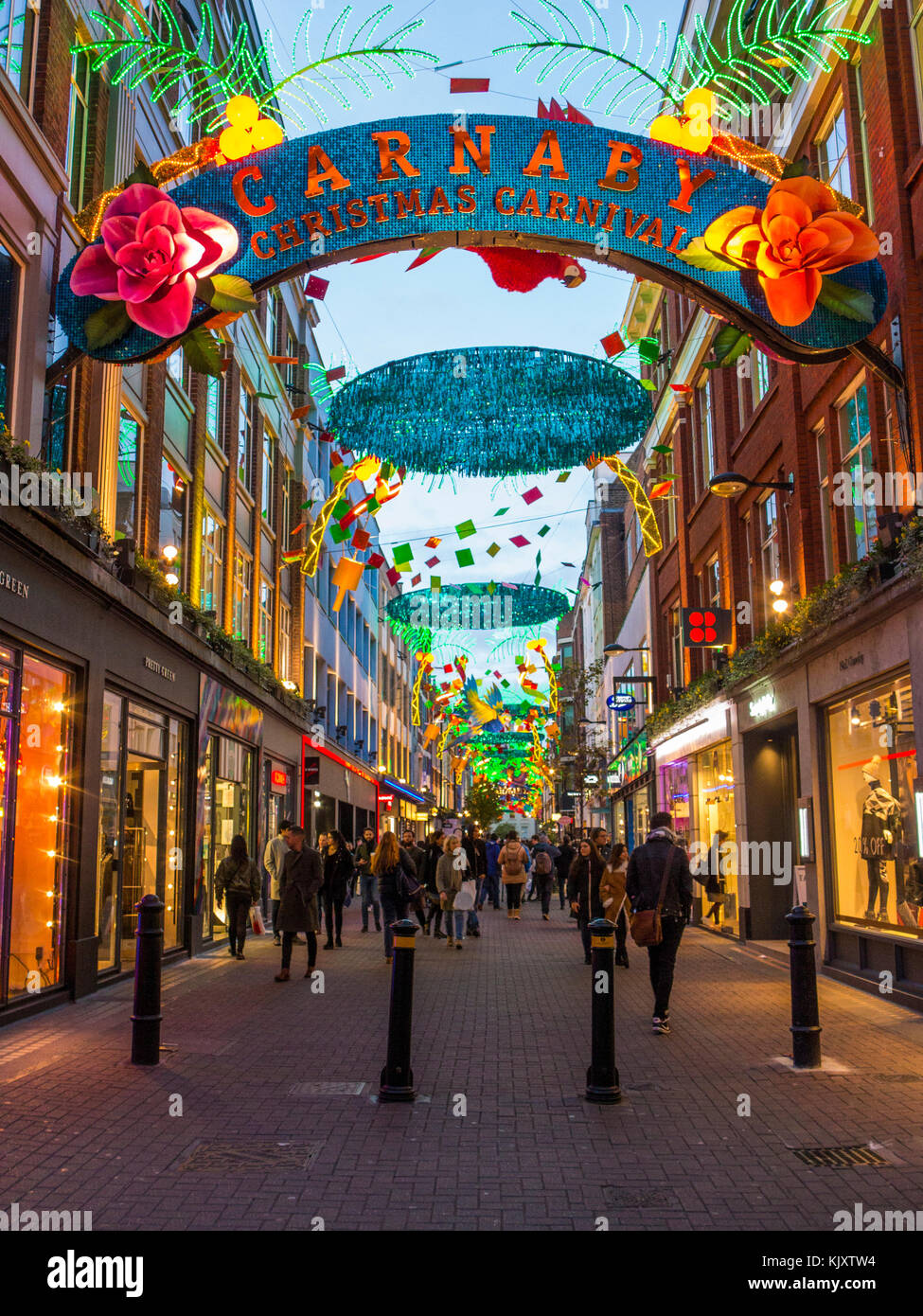 Clients mystères de Carnaby Street, Soho en 2017 Banque D'Images