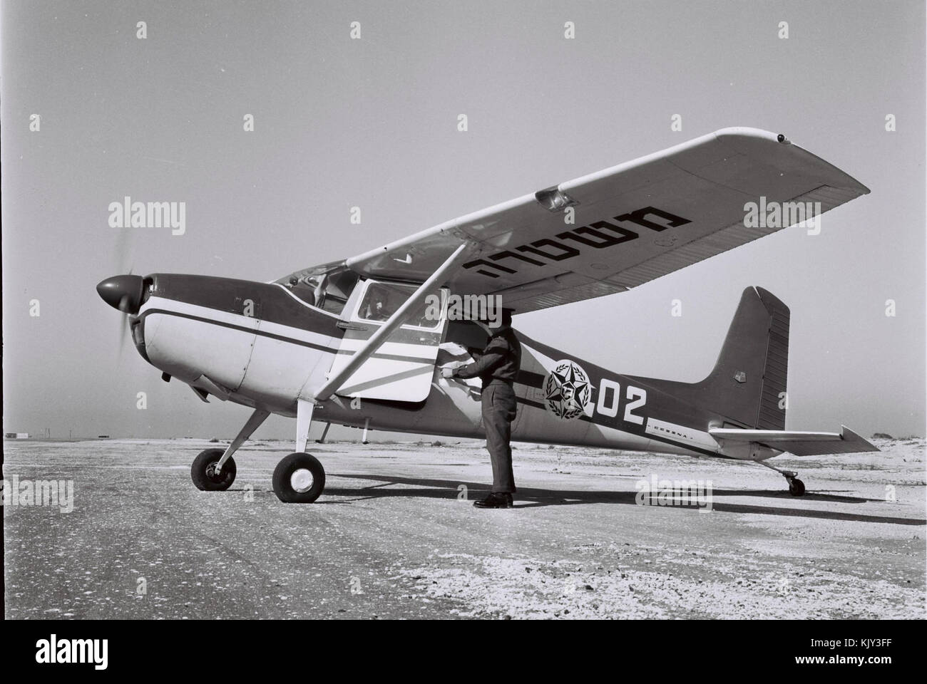 La Police d'Israël Cessna02 1965 02 01 Banque D'Images