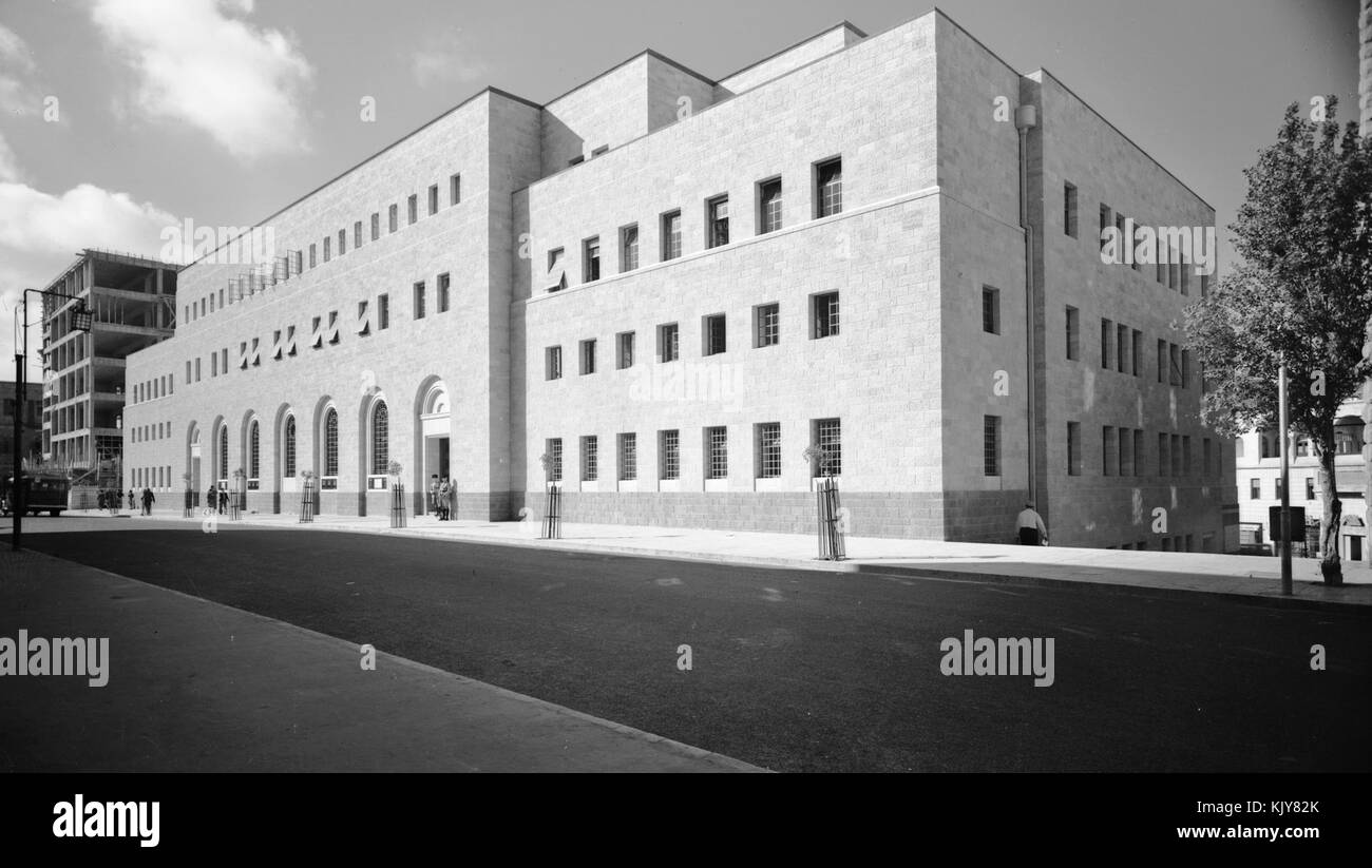 Nouveau bâtiment du bureau de poste général à Jérusalem a ouvert le 17 juin 1938 par Son Excellence Nouvelle general post office building de N.W. coin sur la route de Jaffa. 1938. matpc.03935.II Banque D'Images