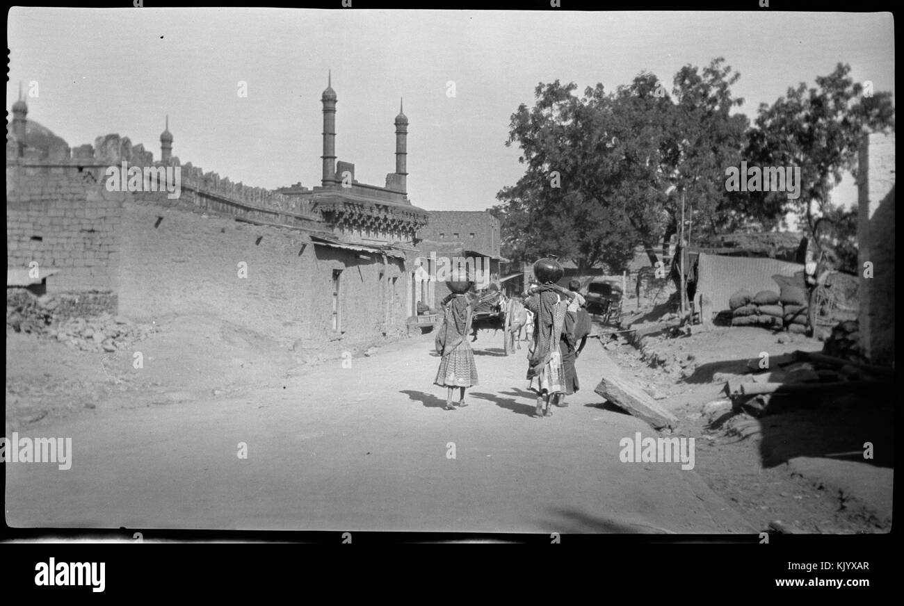 Vue depuis la route vers la Mosquée de Boukhara, Aywaille, Mysore, Inde Banque D'Images