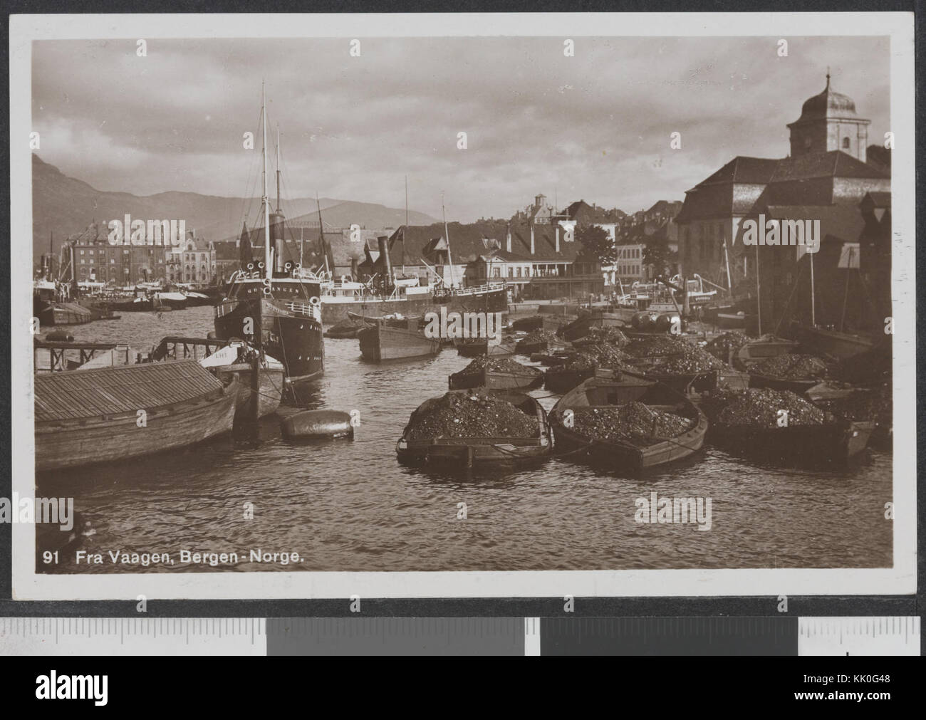 91 Fra Norge Bergen, Vaagen. nb digifoto bldsa 2016021600141 PK20770 Banque D'Images