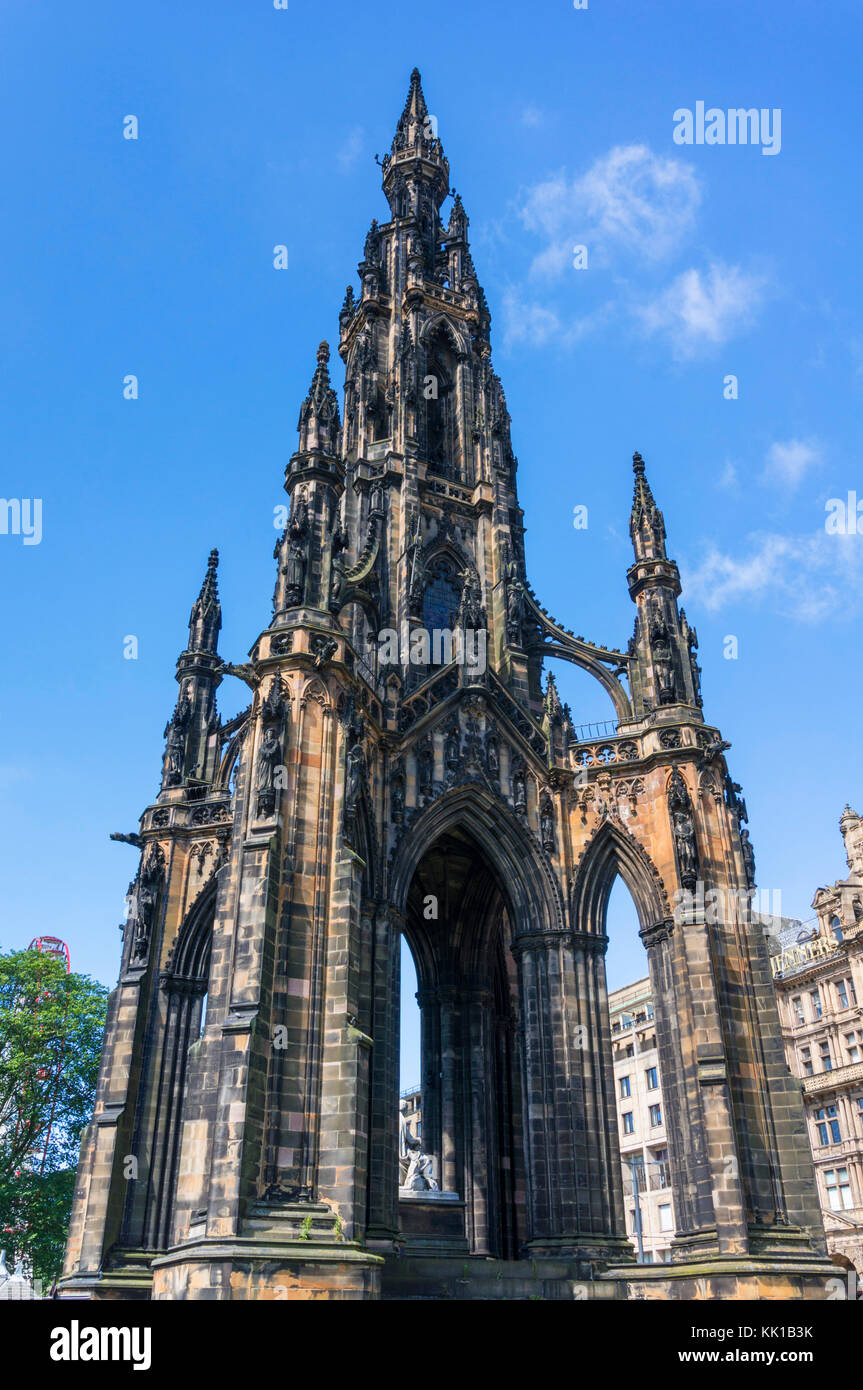 La ville d'édimbourg Scott monument situé sur Princes Street Gardens sur Princes Street Edinburgh ville Nouvelle Ecosse UK GB EU Europe Banque D'Images