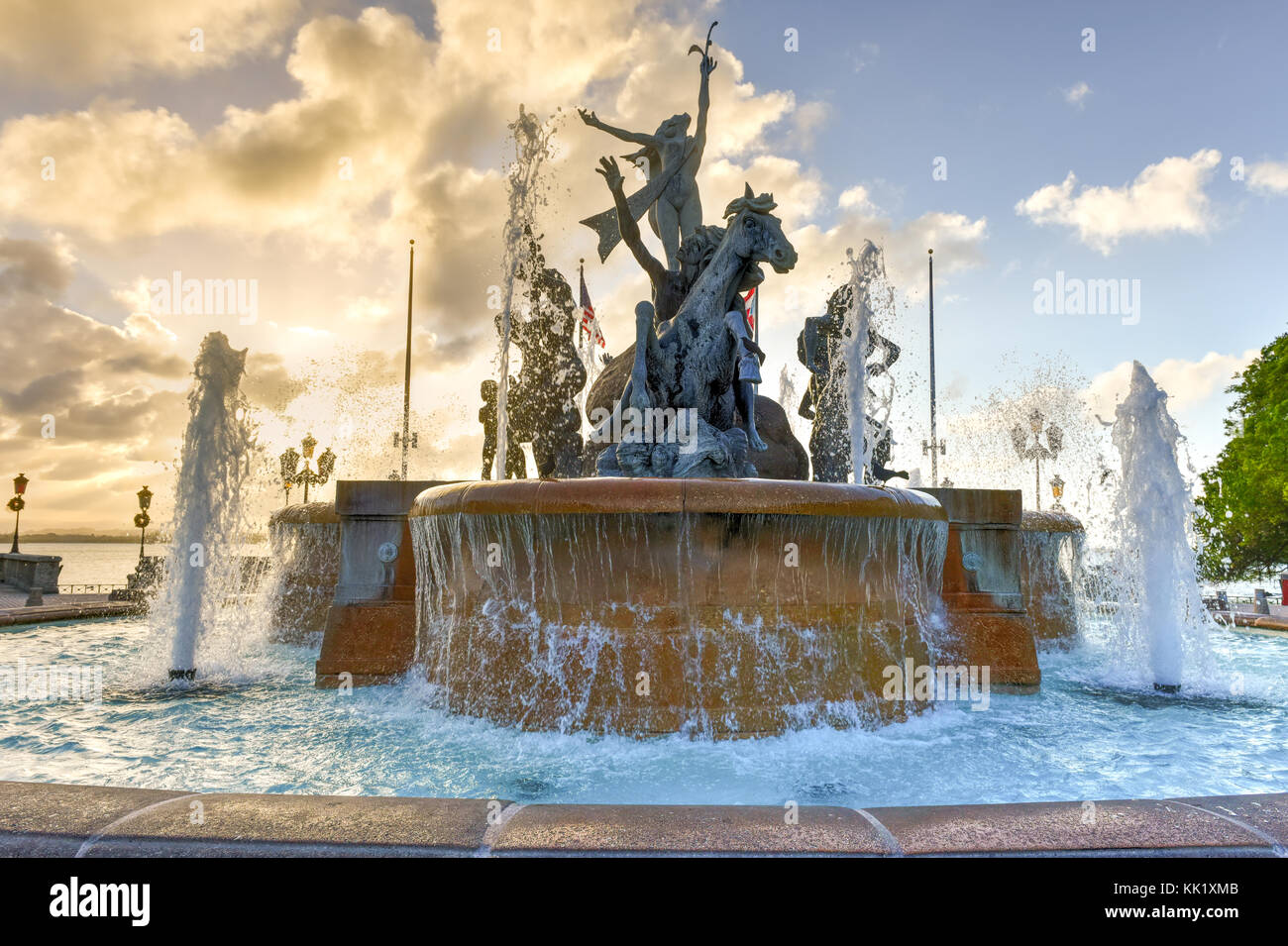 Fontaine raices Old San Juan à l'extrémité du paseo de la princesa, puerto rico. Banque D'Images