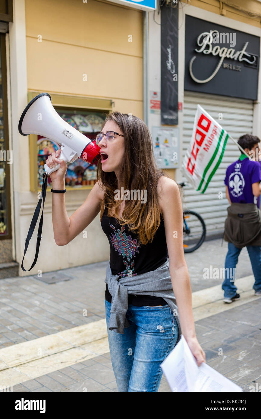 Protestation à Malaga en Espagne. organisée dans le cadre de la journée internationale pour l'élimination de la violence contre les femmes le 25 novembre 2017 Banque D'Images