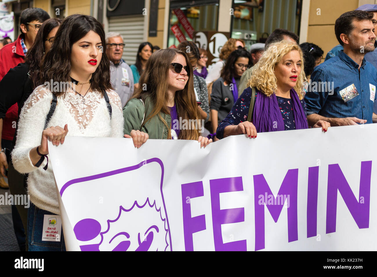 Protestation à Malaga en Espagne. organisée dans le cadre de la journée internationale pour l'élimination de la violence contre les femmes le 25 novembre 2017 Banque D'Images