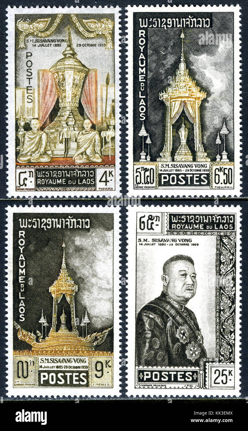 Timbres-poste illustrant funérailles du roi Sisavang Phoulivong Banque D'Images