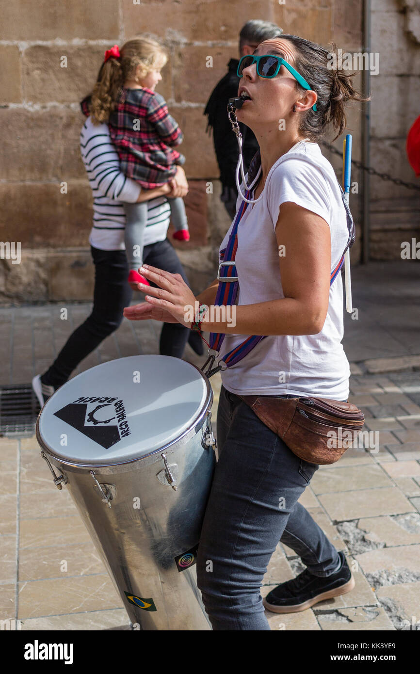 Protestation à Malaga en Espagne. organisée dans le cadre de la journée internationale pour l'élimination de la violence contre les femmes le 25 novembre 2017 Banque D'Images