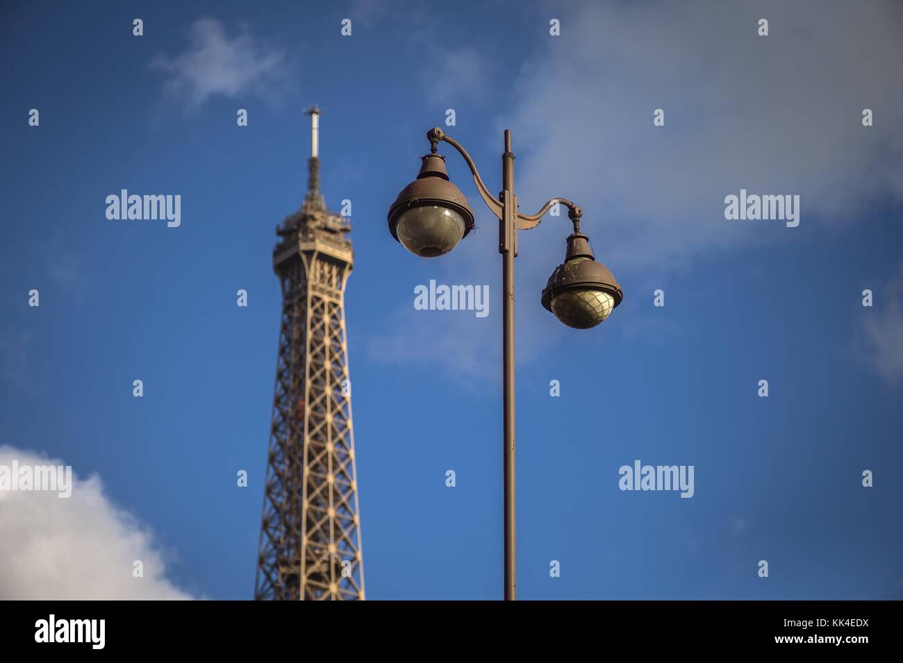 Tour Eiffel - 25/11/2012 - - Tour Eiffel - la Tour Eiffel, Paris en automne. - Sylvain Leser / le Pictorium Banque D'Images